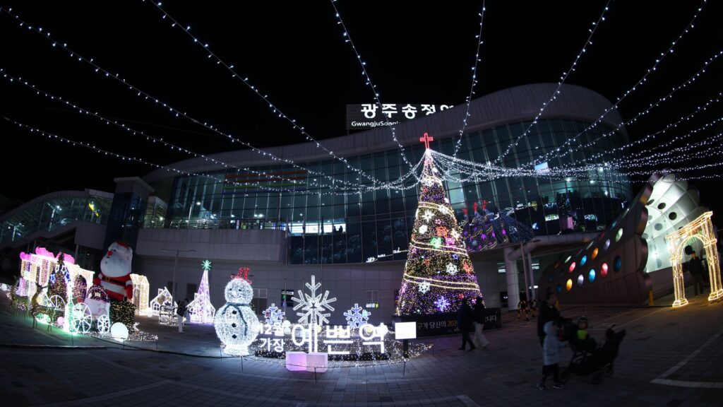 사진_광주송정역 광장 크리스마스 포토존