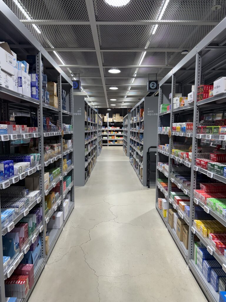 광주 메가스토어약국 내부모습